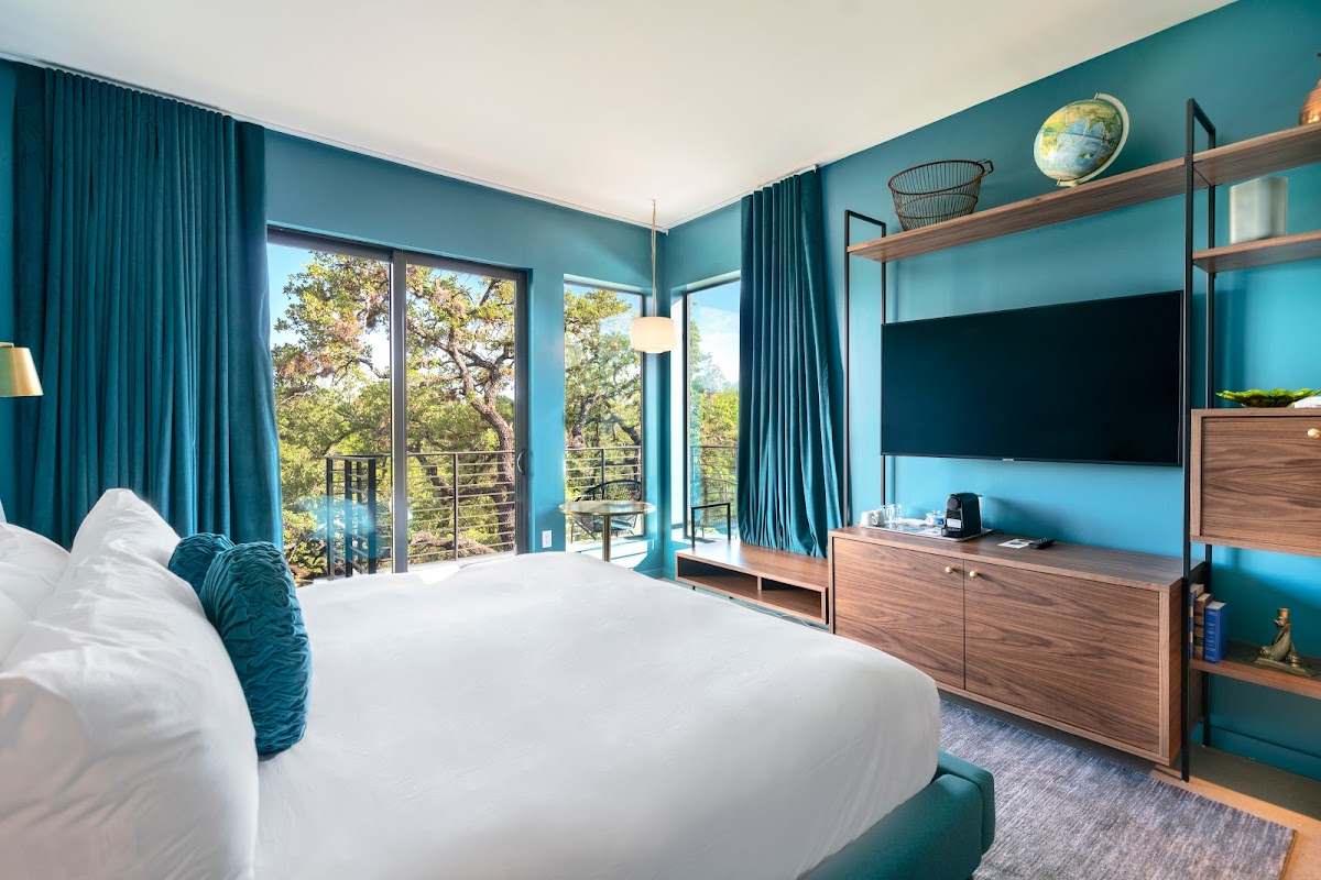 The Ruby Hotel photo 2