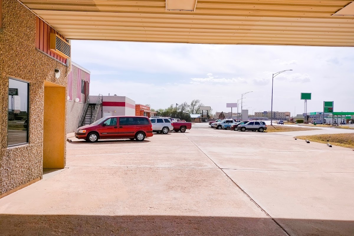 HomeTown Inn By OYO - Liberal, KS photo 3