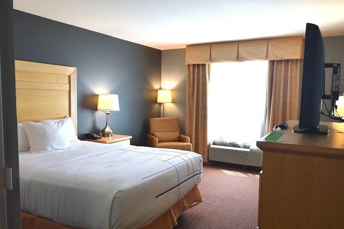 La Quinta Inn & Suites by Wyndham Rochester Mayo Clinic S photo 3