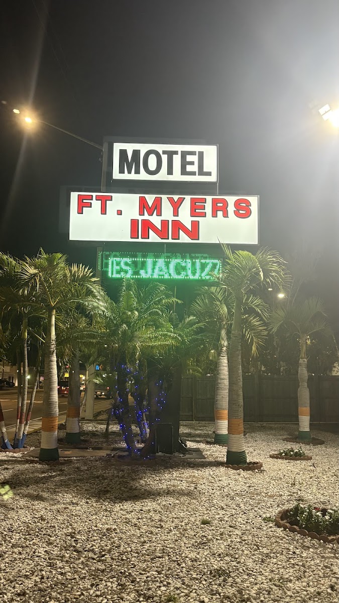 Fort Myers Inn Motel & Hotel