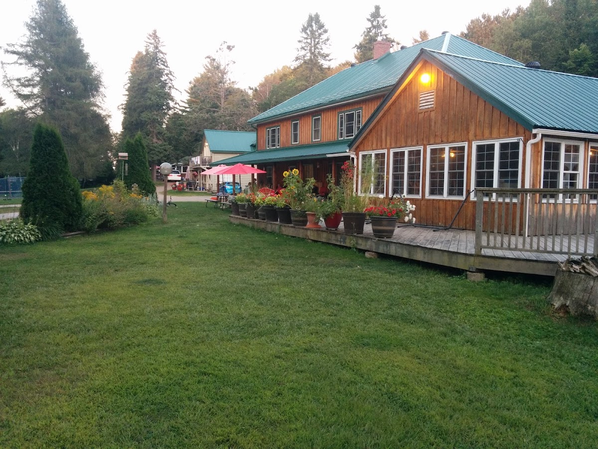 Caribou Lodge