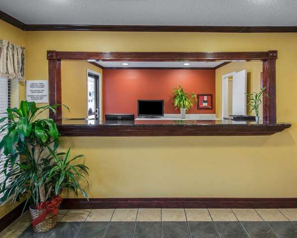 Econo Lodge Defuniak Springs I-10 photo 3