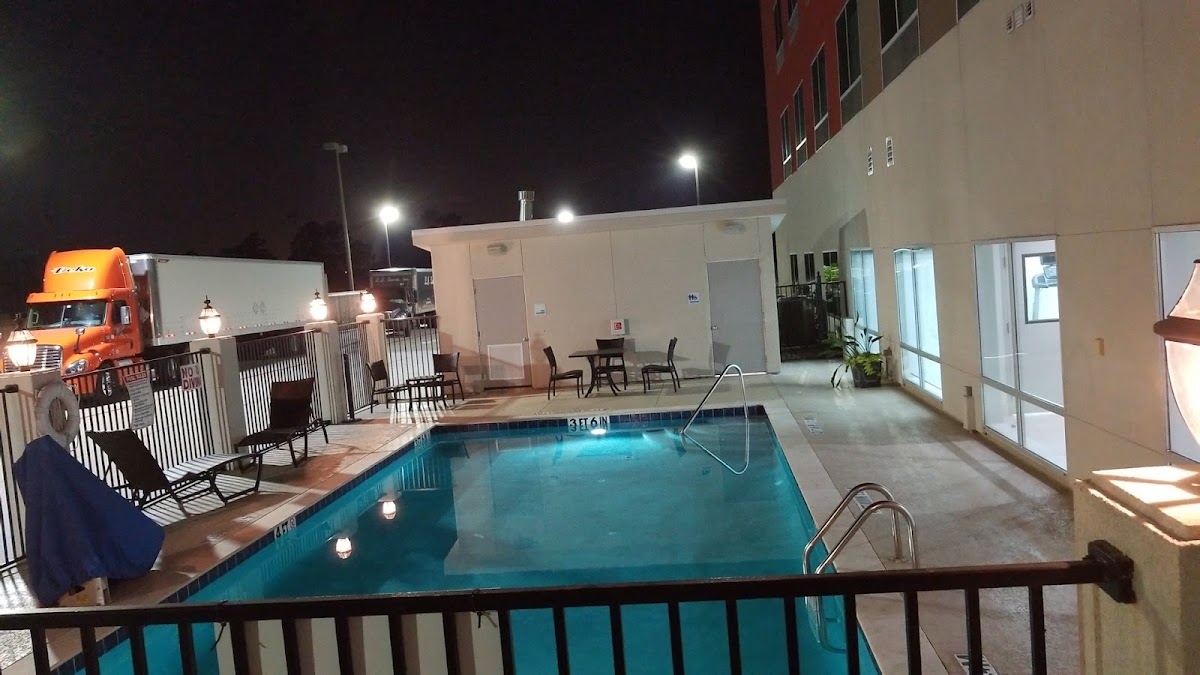Holiday Inn Express & Suites Houston East - Beltway 8 by IHG photo 3