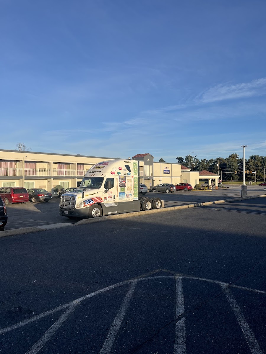 Days Inn by Wyndham Carlisle North photo 3