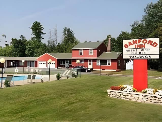 Sanford Inn photo 2
