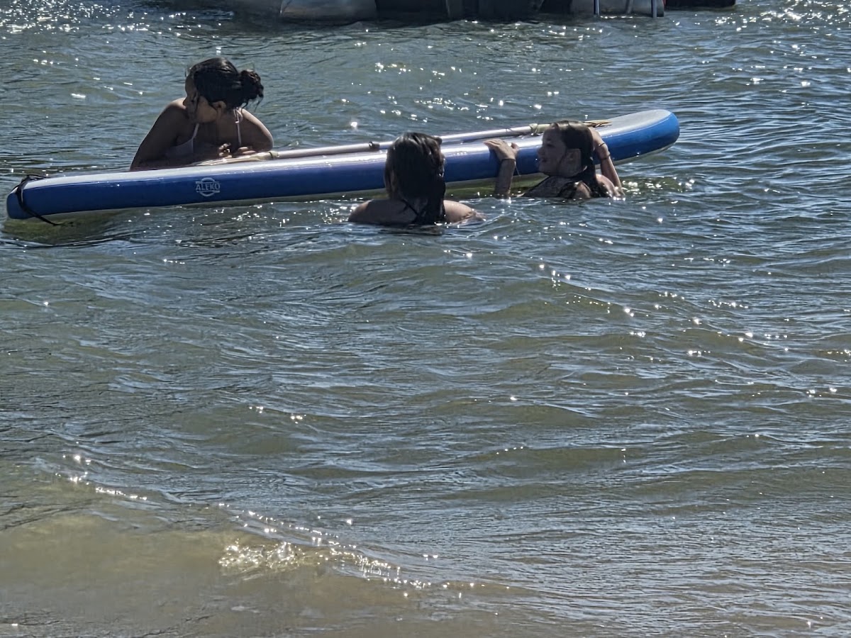 Pine Hollow Lakeside Resort photo 3