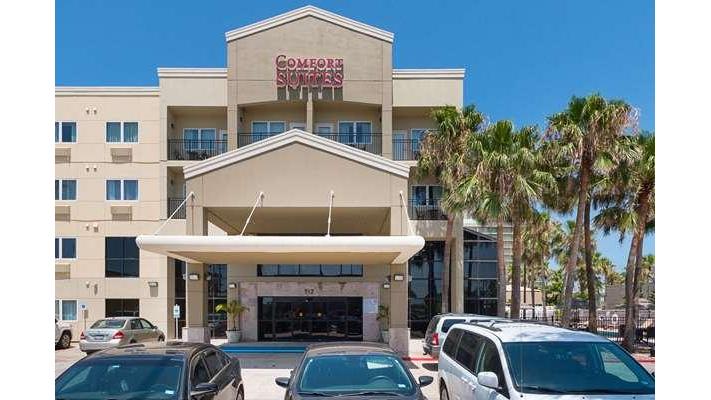 Comfort Suites Beachside photo 2