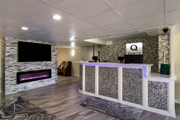 Quality Inn Aurora - Naperville Area photo 3