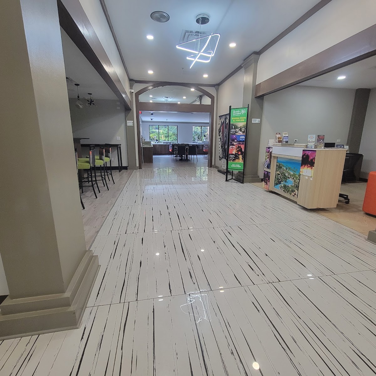 Wyndham Garden Williamsburg Busch Gardens Area photo 2