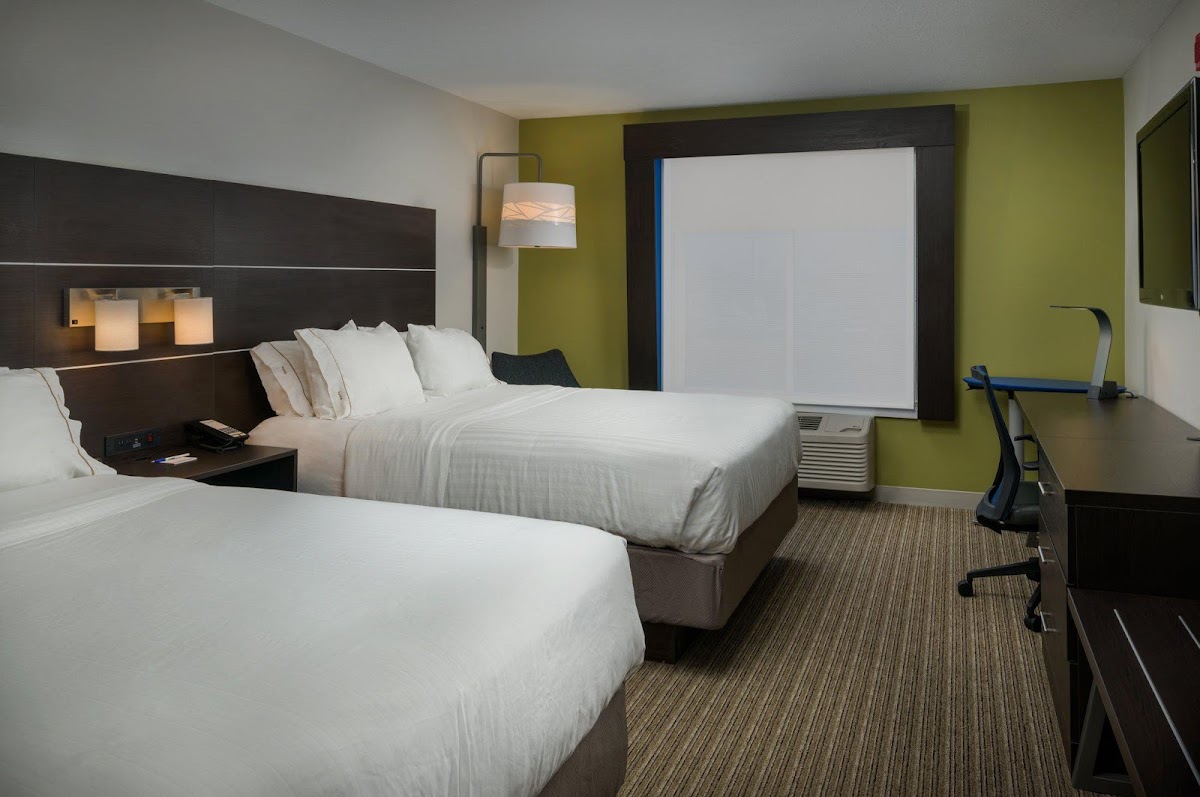Holiday Inn Express & Suites Lawrence by IHG photo 2
