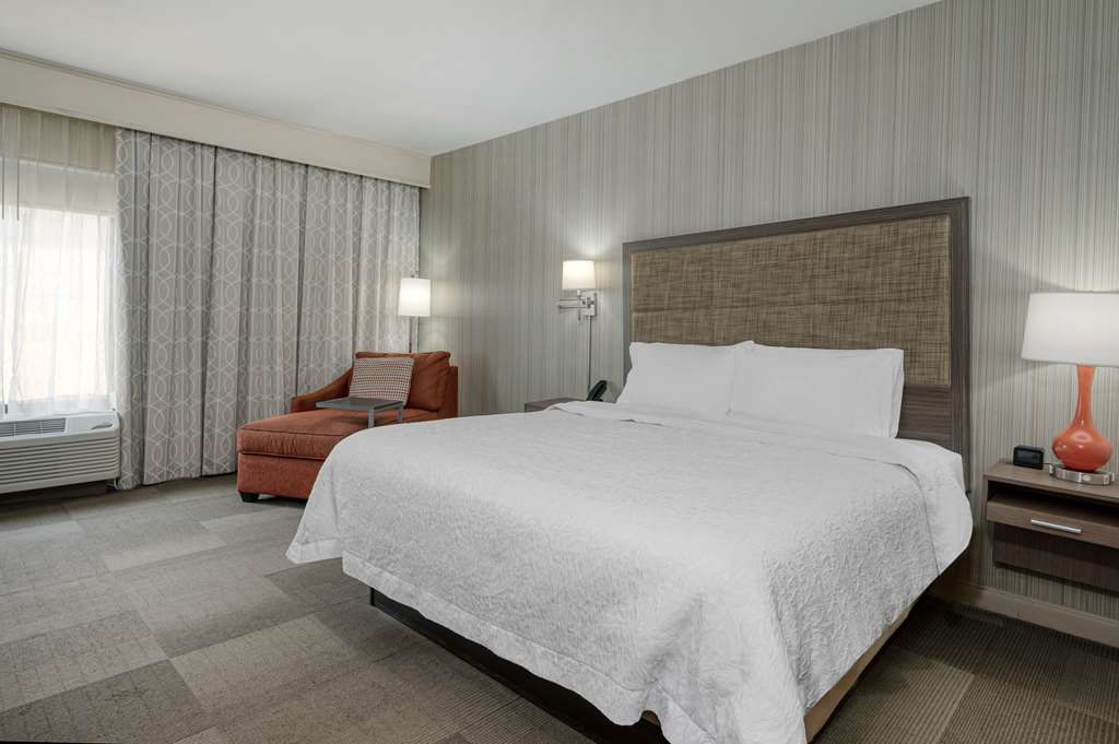 Hampton Inn Collinsville photo 2