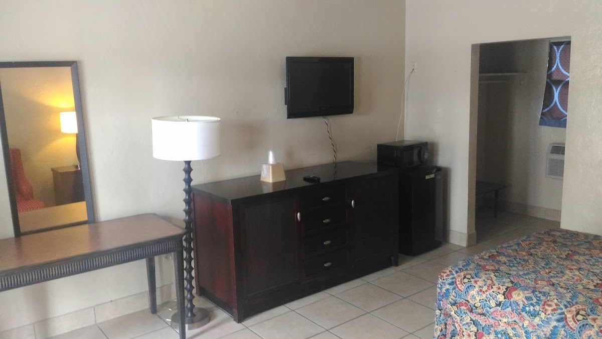 Oaks Motel photo 2