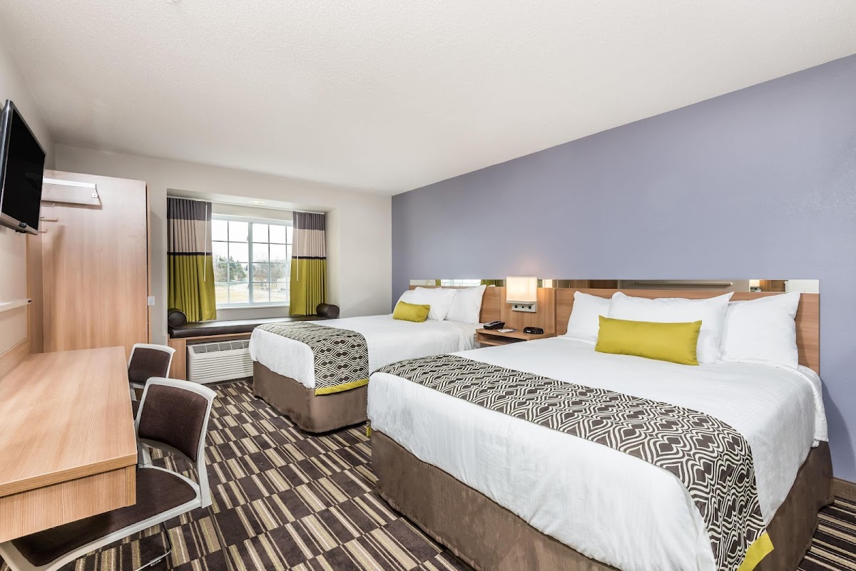 Microtel Inn & Suites by Wyndham Beaver Falls photo 2