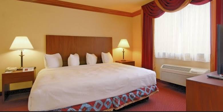 Quality Inn & Suites Denver Airport - Gateway Park photo 3