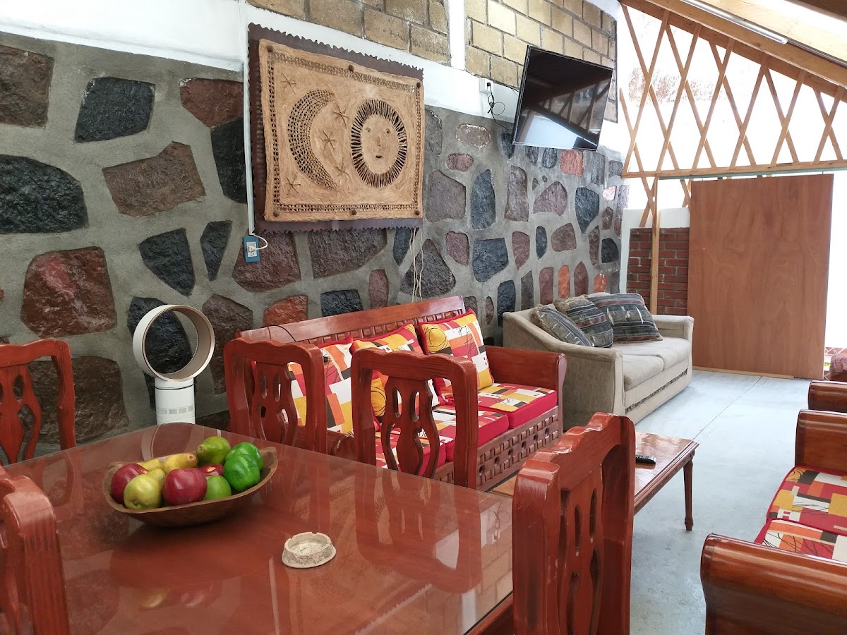 El Gallinazo Hotel & Bar-Billar photo 3