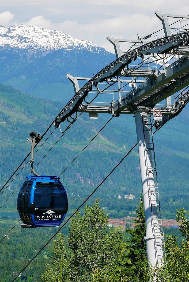 Revelstoke Mountain Resort photo 2