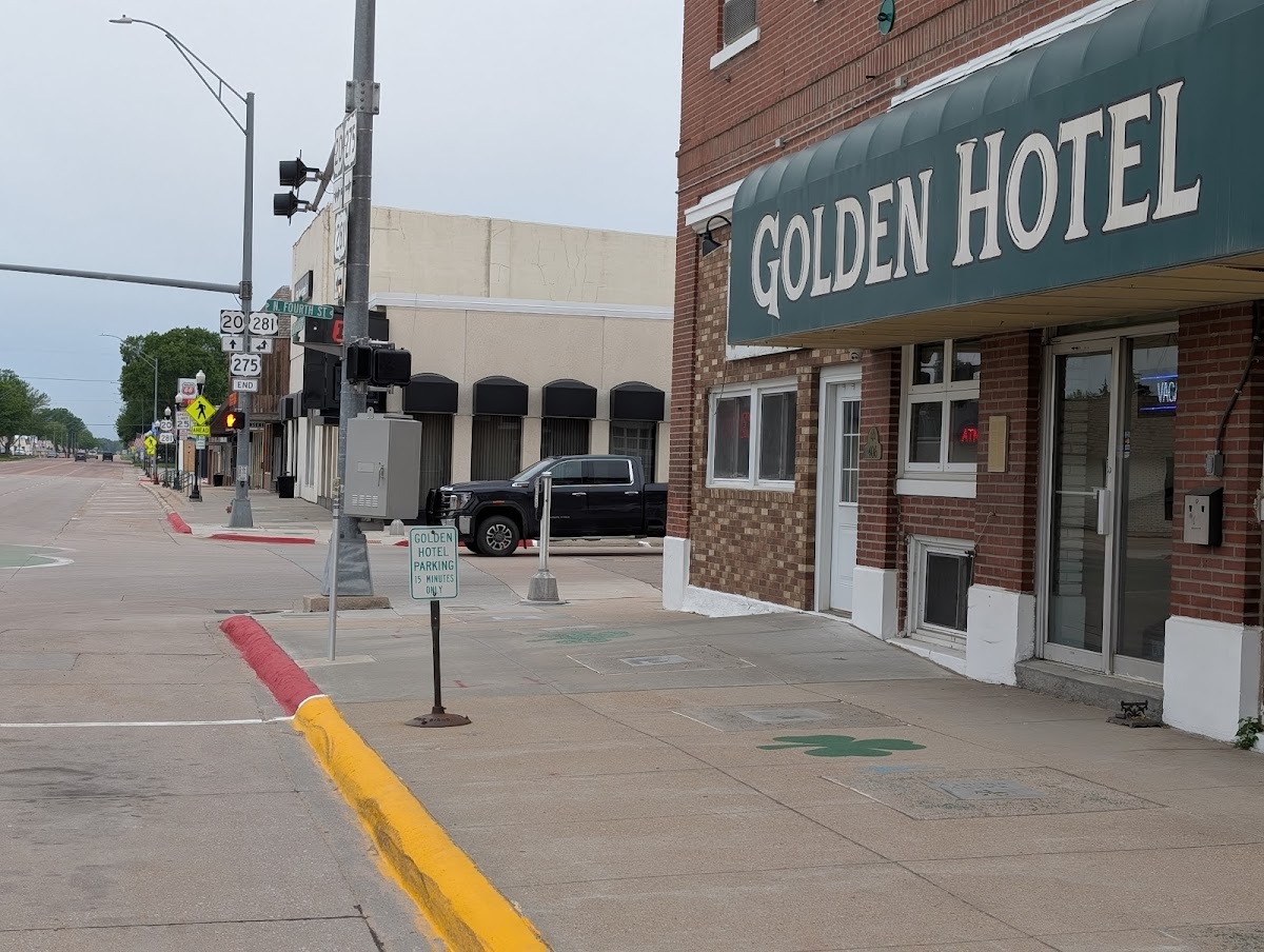 Historic Golden Hotel photo 2
