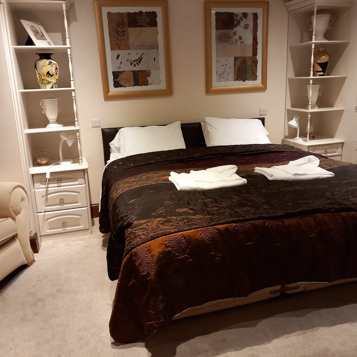 The Red Lion Steakhouse & Hotel