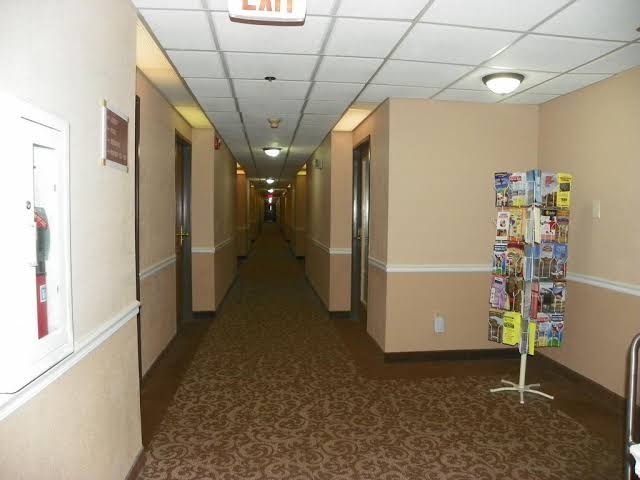 Royalton Inn & Suites Upper Sandusky photo 3