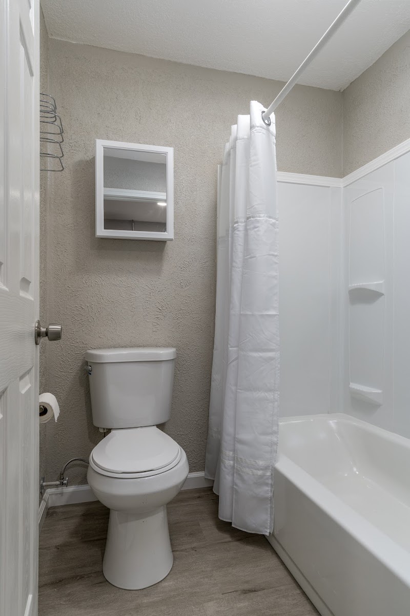 Hillview Extended Stay photo 3