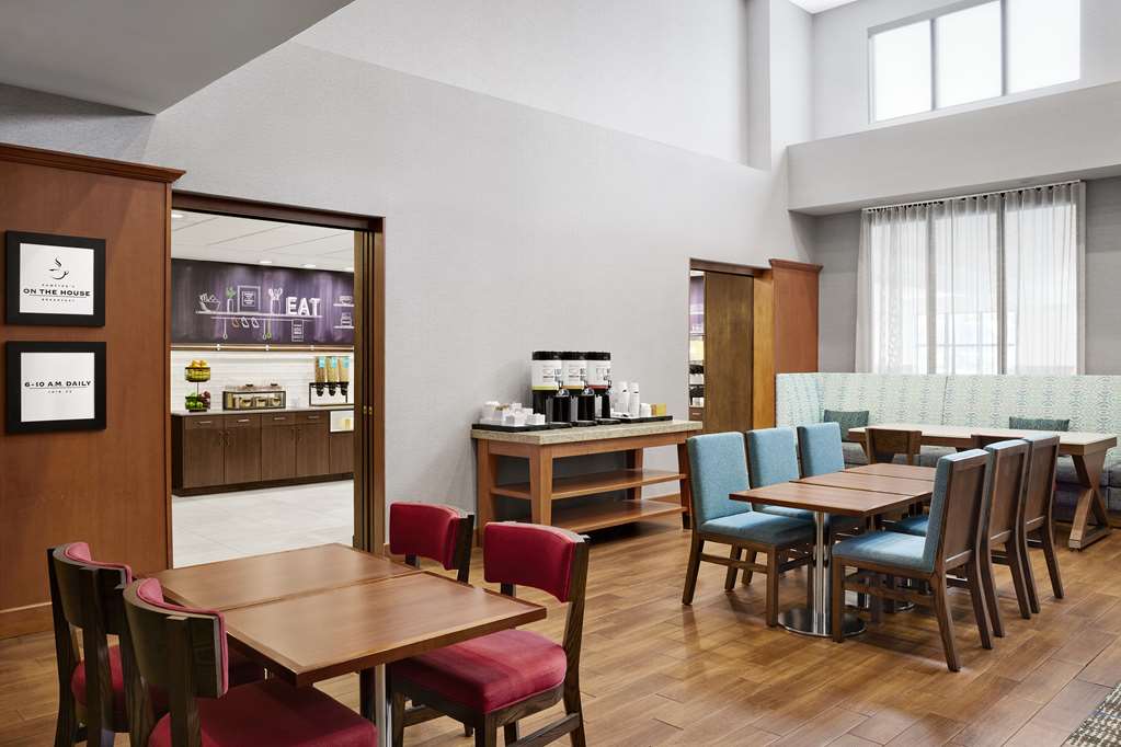 Hampton Inn & Suites New Haven - South - West Haven photo 3