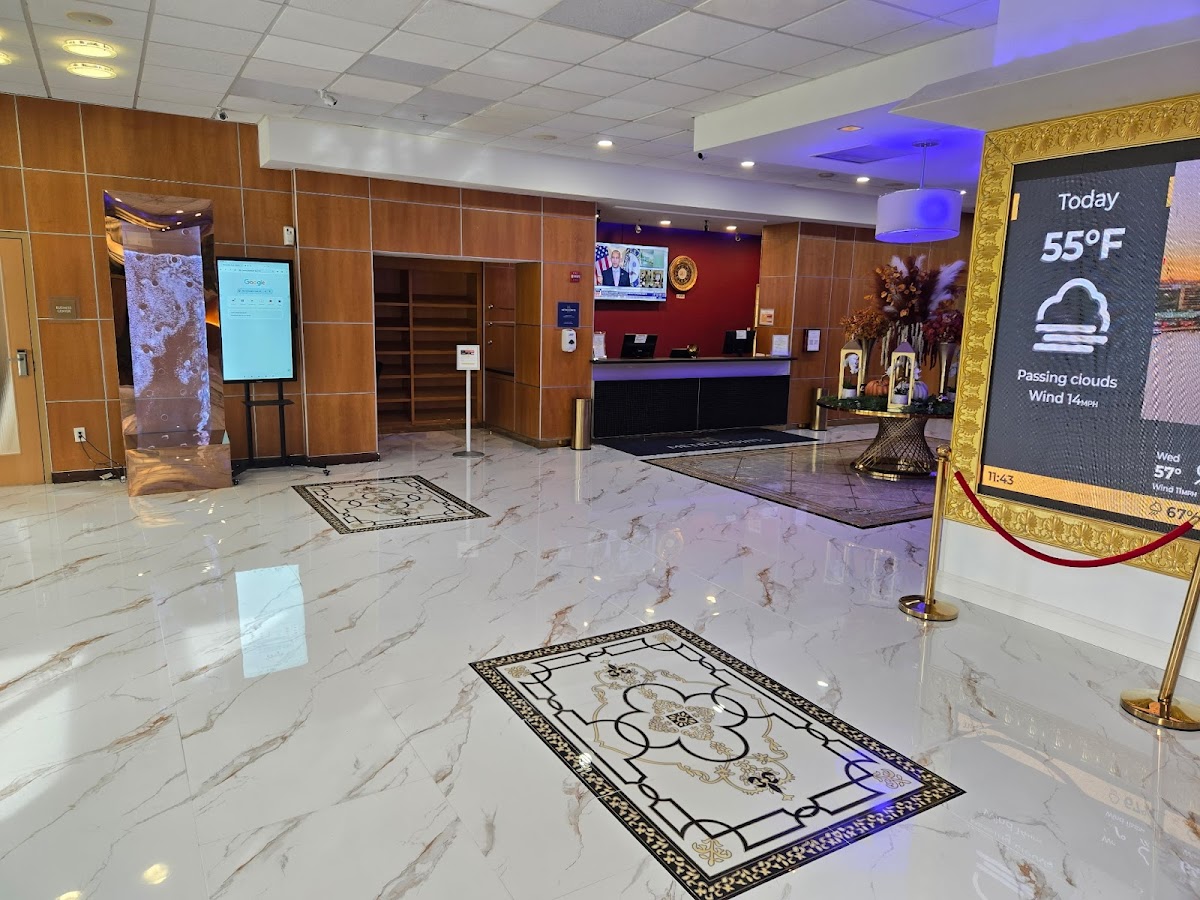 Metro Points Hotel photo 3