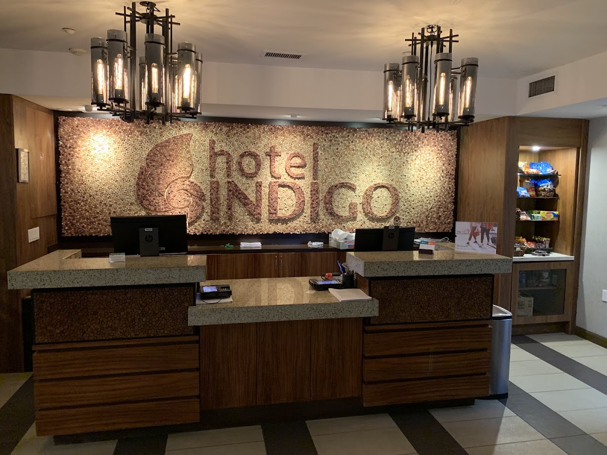 Hotel Indigo Napa Valley, an IHG Hotel photo 2