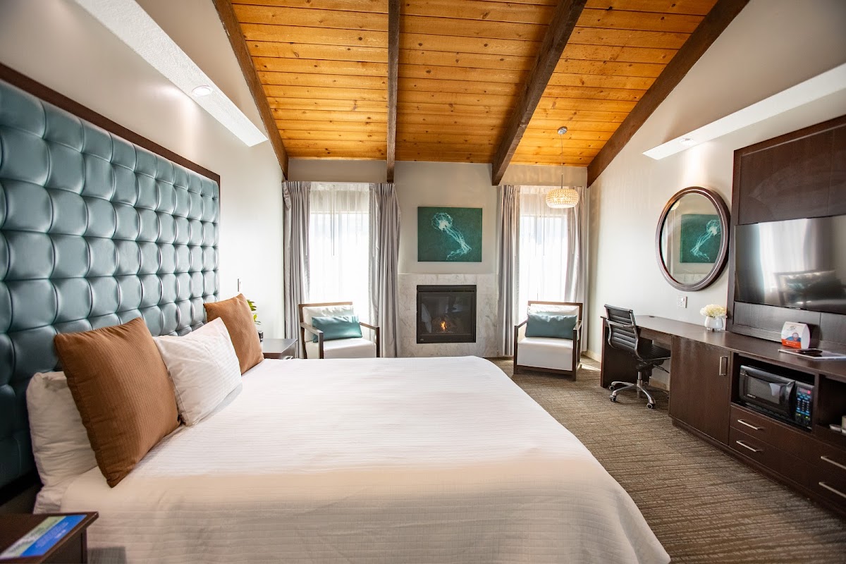 Munras Inn photo 2