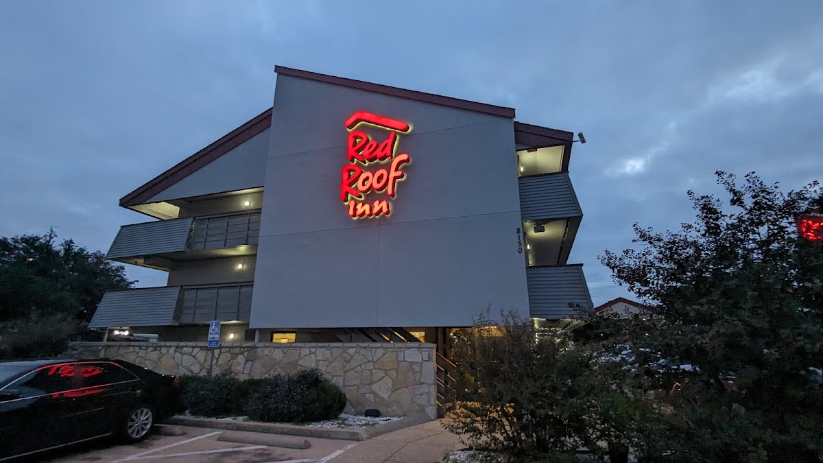 Red Roof Inn Dallas - DFW Airport North photo 3