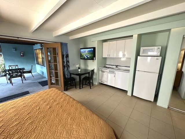 Vista Grande Resort - A Gay Men's Resort photo 3