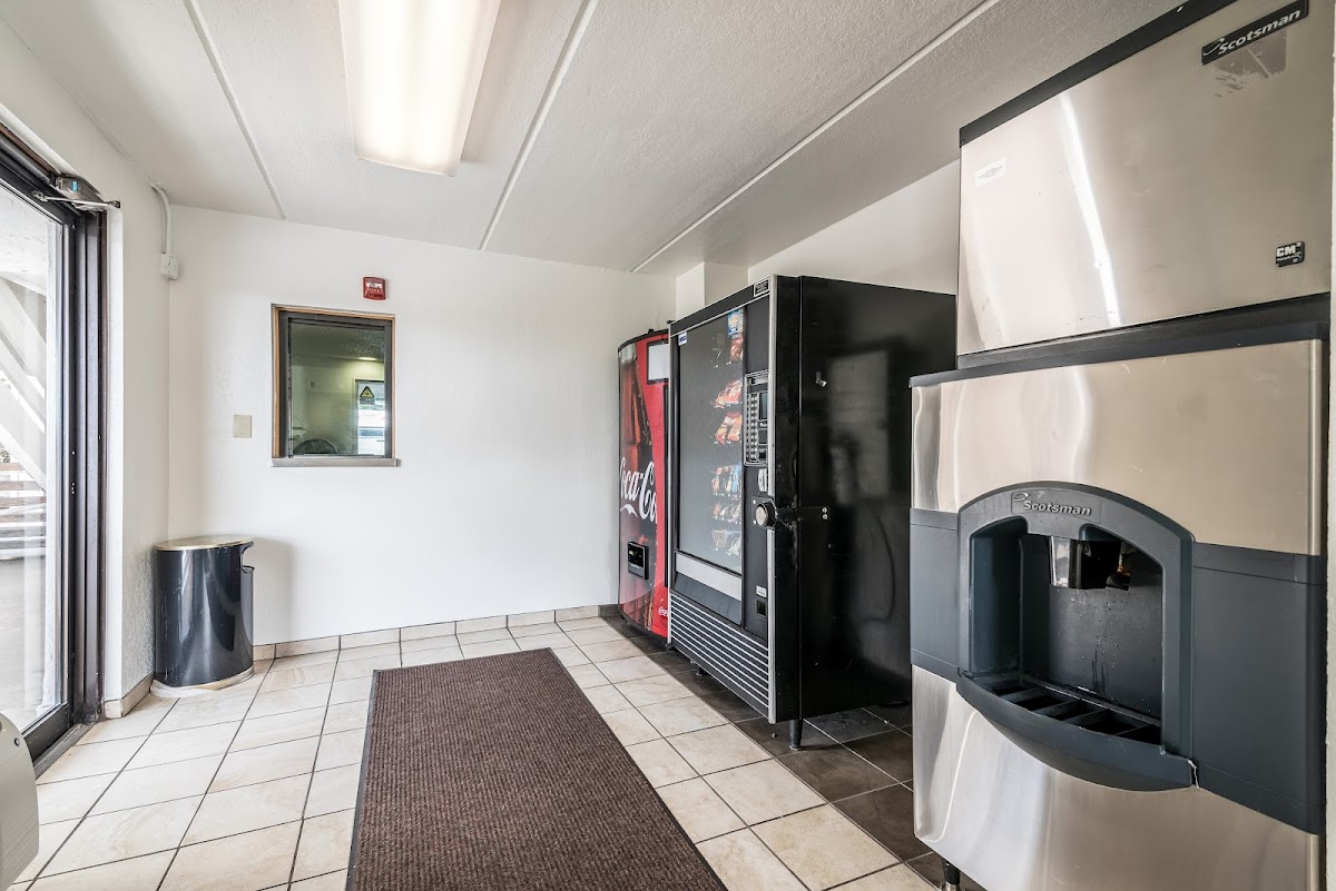 Motel 6 Birmingham, AL photo 3