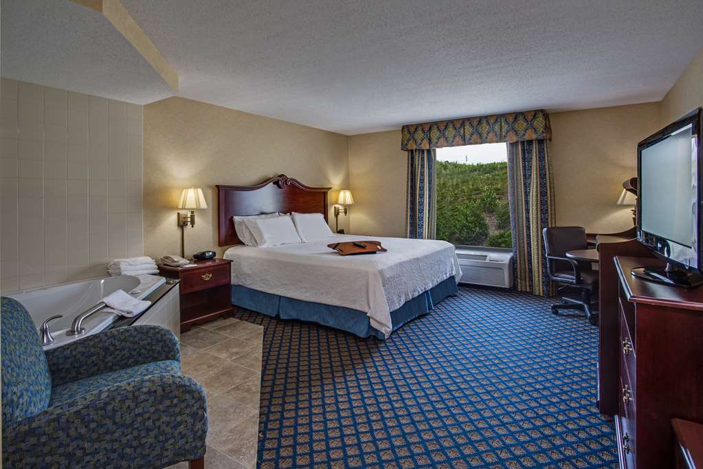 Hampton Inn Clearfield photo 2
