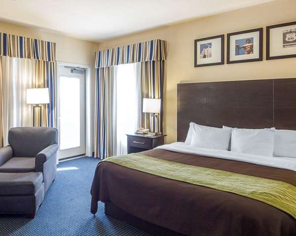 Quality Inn Tulsa-Downtown West photo 2