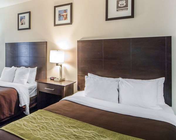 Quality Inn Tulsa-Downtown West photo 3