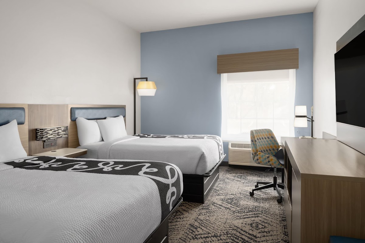 La Quinta Inn & Suites by Wyndham Savannah Airport - Pooler photo 2
