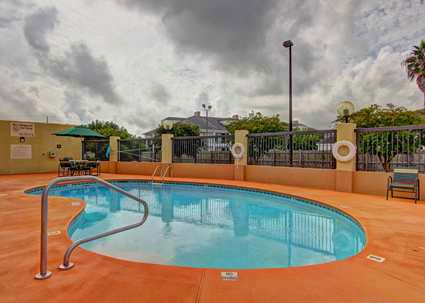 Hampton Inn Waycross photo 3