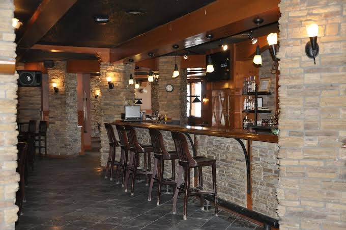 Twin Pine Inn & Suites photo 2