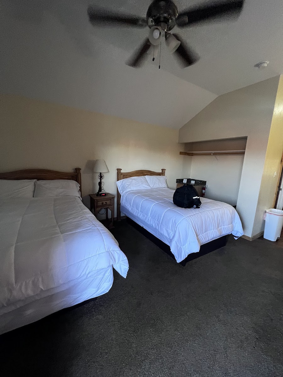 Texas Gold Lodges