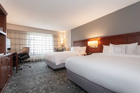 Courtyard by Marriott Charlotte Lake Norman photo 2