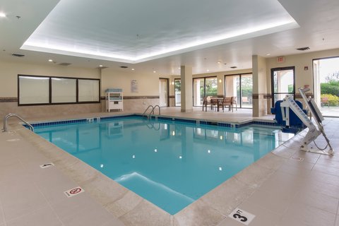 Courtyard by Marriott Charlotte Lake Norman photo 3