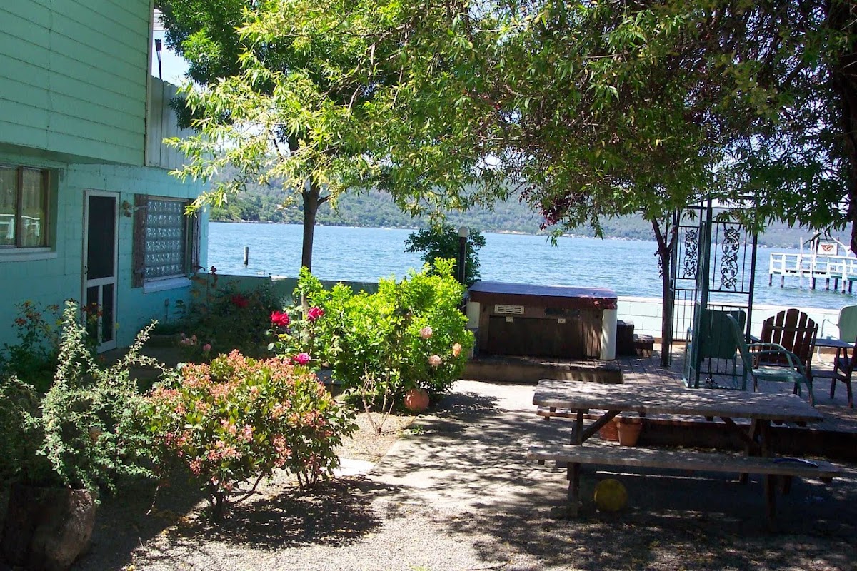 Vista Del Lago Resort