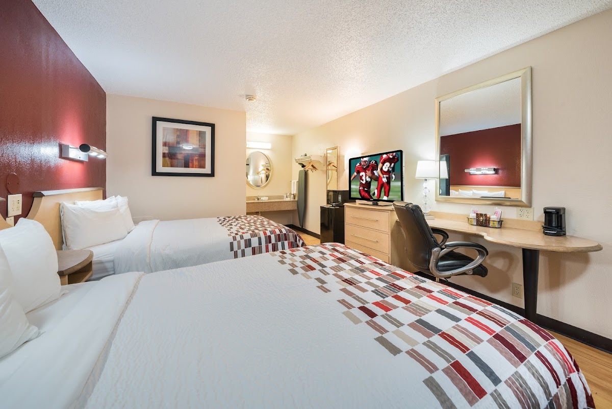 Red Roof Inn Columbus - Grove City photo 2