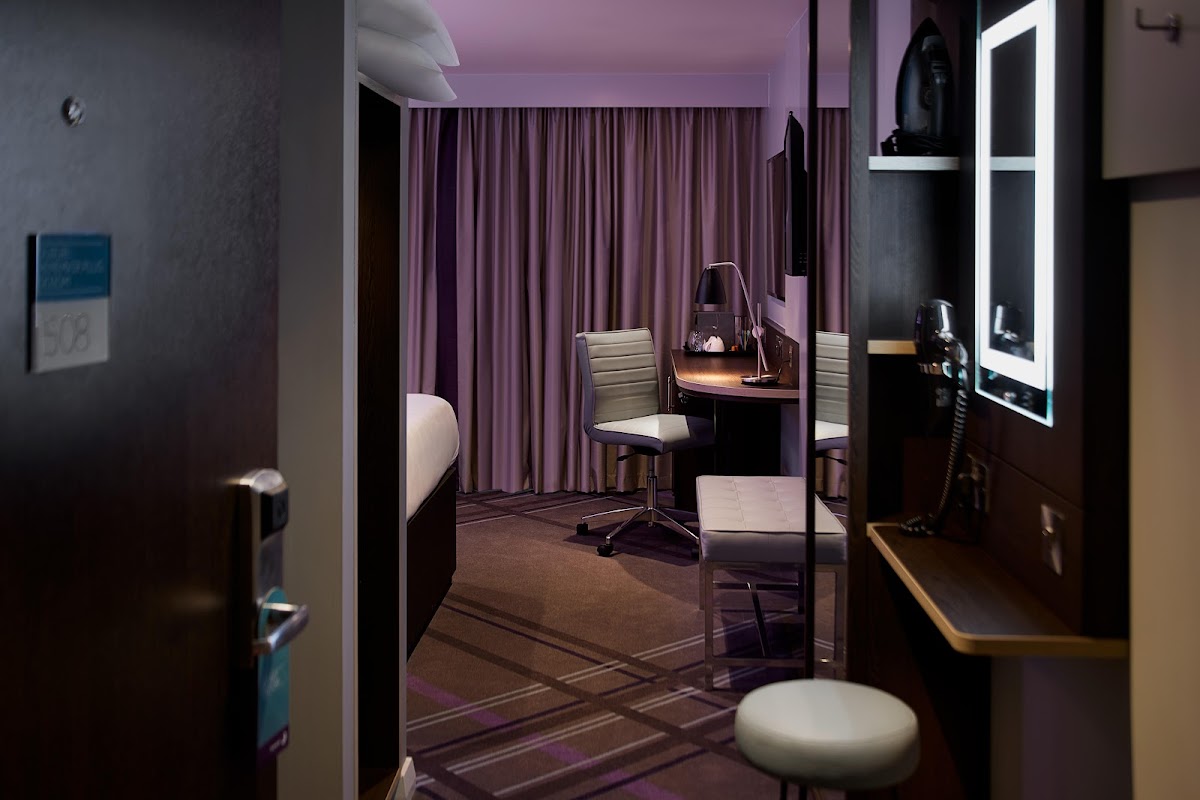Premier Inn Castleford (Xscape, M62 J32) hotel photo 2