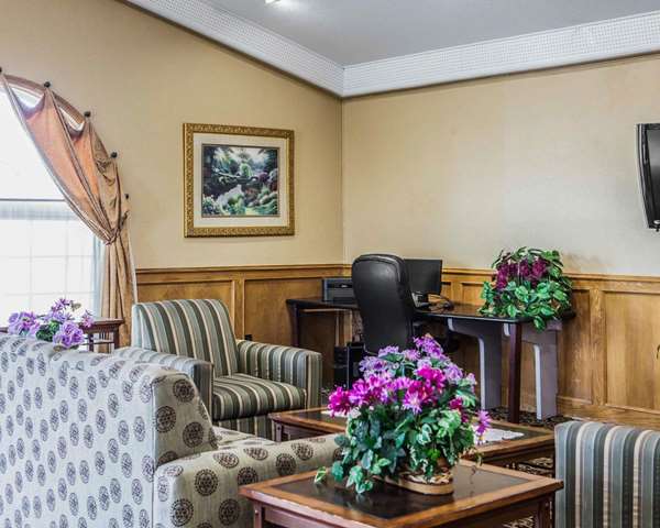 Quality Inn Belton - Kansas City South photo 3