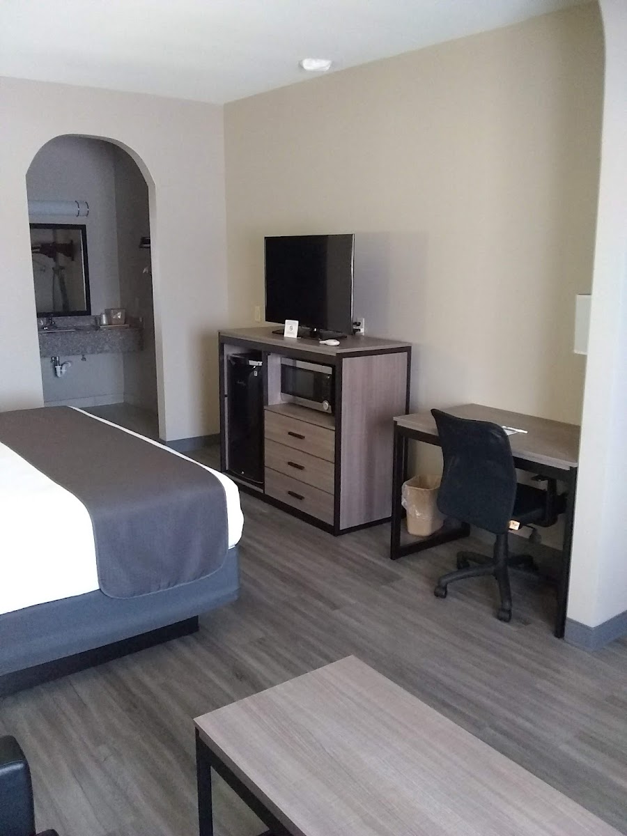 Empire Inn Cypress photo 3