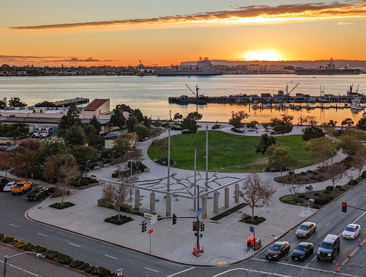 Embassy Suites by Hilton San Diego Bay Downtown photo 3