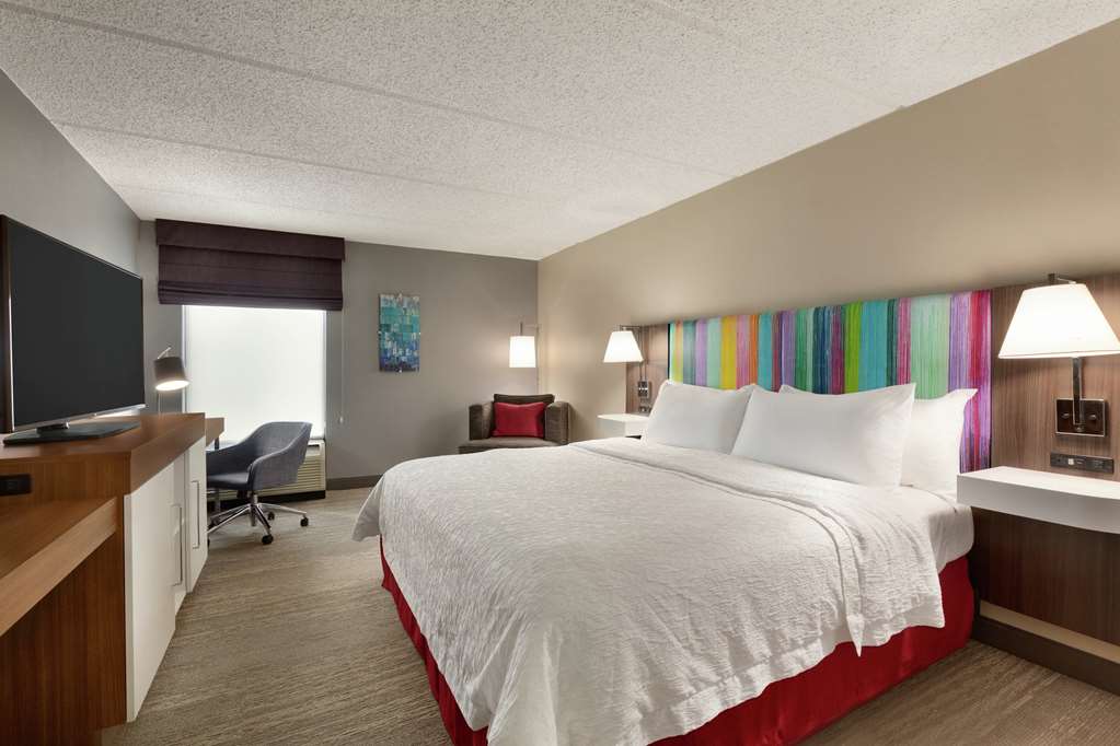 Hampton Inn Houston-Brookhollow photo 2