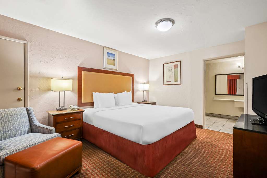 Blythe Hotel photo 2
