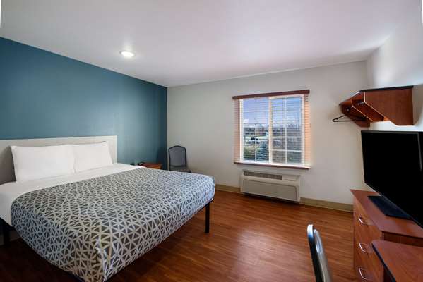 WoodSpring Suites Columbus Southeast photo 2