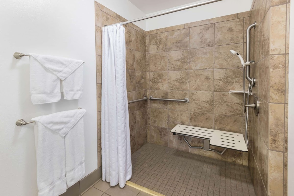 Days Inn by Wyndham Great Falls photo 3